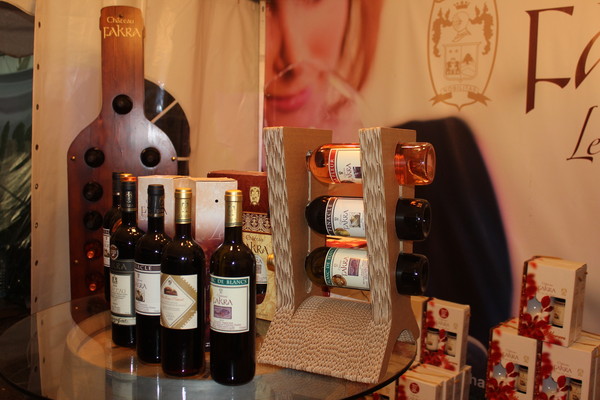 UNIPAK Corrugated Wine Racks Display Regional Wines at Vinifest 2014