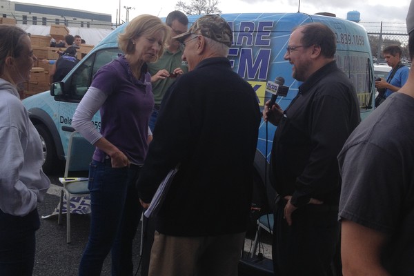 Photoblog: Interstate Container Joins Hands with Mountaire Farms for Thanksgiving 2014