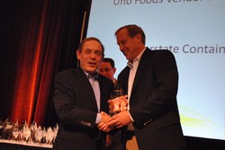 Uno Pizzeria & Grill Names Interstate Container Lowell ‘Supplier of the Year’ 2014