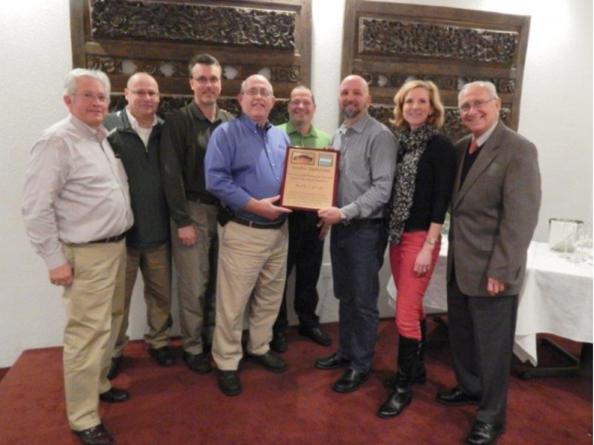 Mountaire Farms Presents Interstate Container with Coveted Supplier Appreciation Award