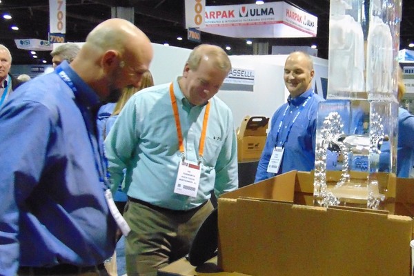 Photoblog: Greencoat® Wax-Free Boxes Attract Visitors at International Production & Processing Expo 2015