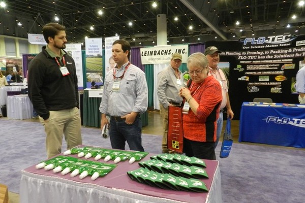 Photoblog: Interstate Container Exhibits Greencoat® at SE Regional Fruit & Vegetable Conference 2013