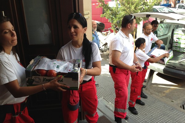 UNIPAKHELLAS Helps Hellenic Red Cross Feed the Poor in Greece